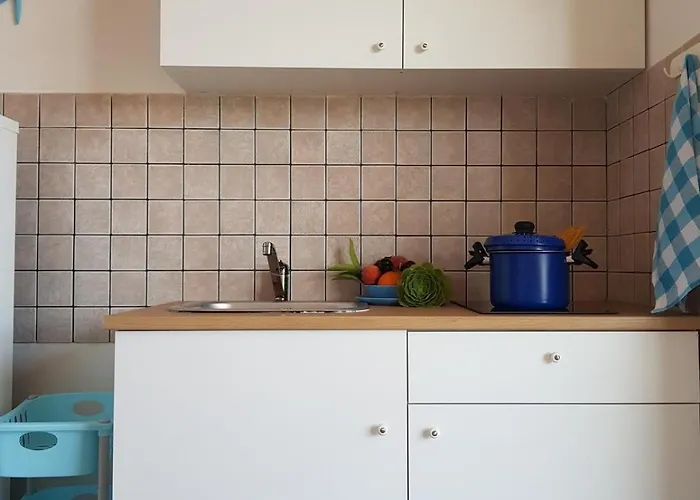 Laria * 特罗佩阿