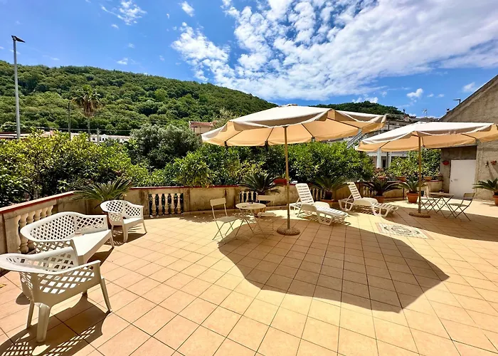 Laria Апартаменты *